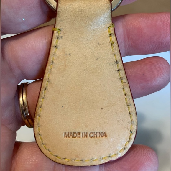 Dooney & Bourke Key Fob, Key Ring, Leather, GUC, Tan, Features the duck profile - Picture 5 of 12